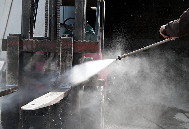 Best Factory Floor Cleaning  in North Eagle Butte, SD